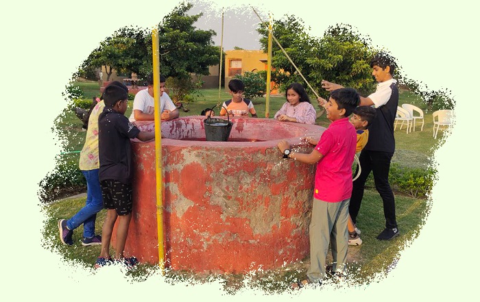 Why Choose a Village Theme Park for Family Outing?